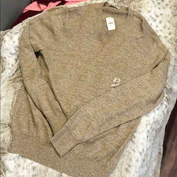 GAP Other - Gap sweater 100% cotton